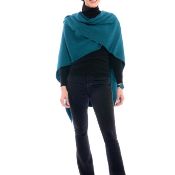 Ruana Wrap Baby Alpaca by POUR VOUS - Picture 2 of 4